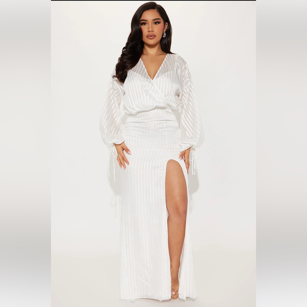 White maxi summer dress